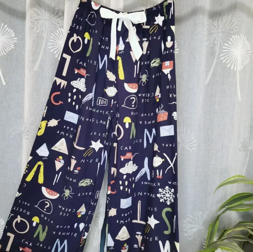 Unisex Printed Lounge Pants – Loose Pajama Bottoms with Elastic Drawstring Waist & Pockets